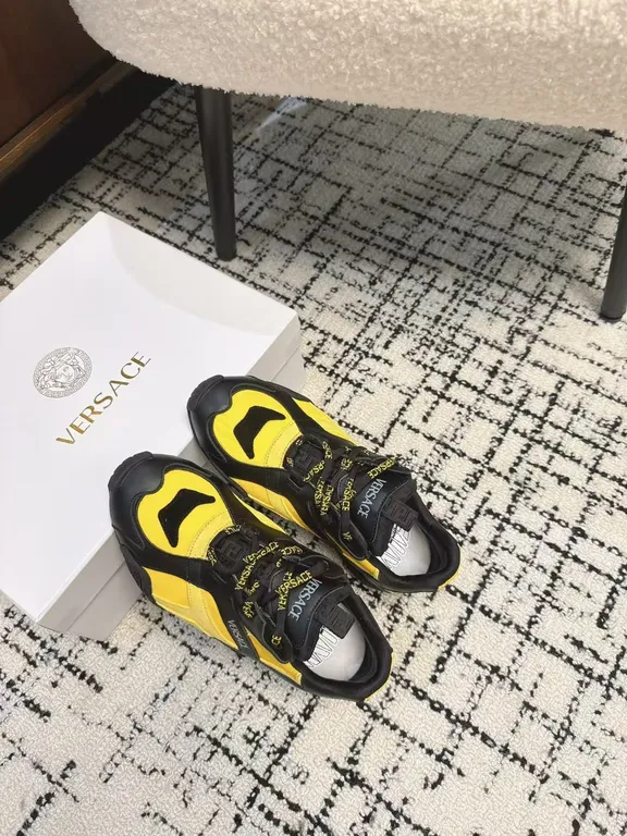 Versace Shoe 